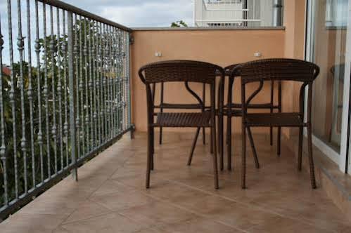 Apartment Anamarija With Sea View شيبينيك المظهر الخارجي الصورة